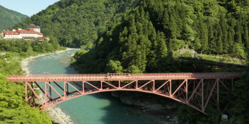 黒部峡谷トロッコ電車